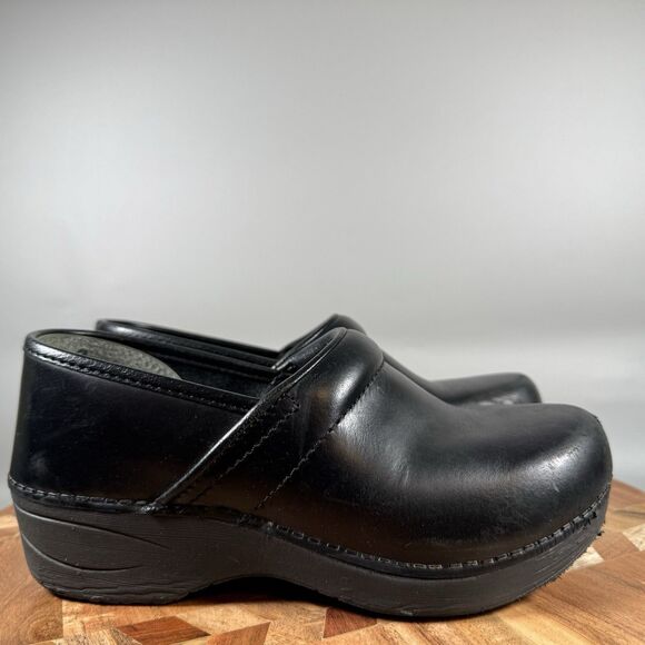 Dansko XP 2.0 Clogs Women's 36 5.5-6 Black Leather Work Stability - Picture 1 of 8
